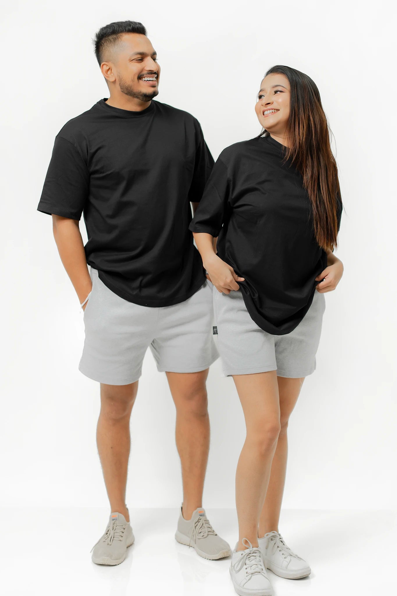 Habito Over Size Tee Black Front Full