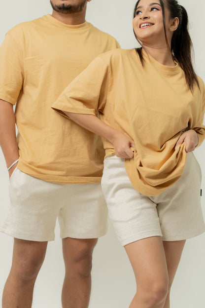Habito unisex Short Off White Couple Front Closeup
